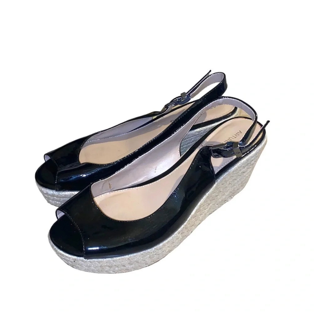 Arturo Chiang Patent Leather Wedge Sandal Size 9.5 - Picture 1 of 6